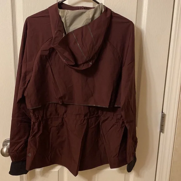 Lululemon Shell Jacket size 8 - Picture 2 of 8